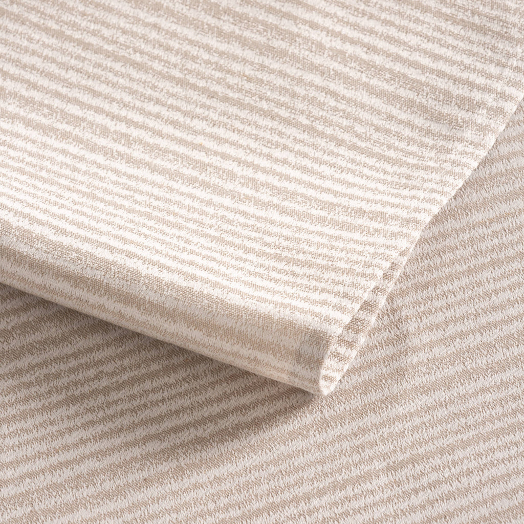Anelo Jacquard Woven Stain Resistant Tablecloth