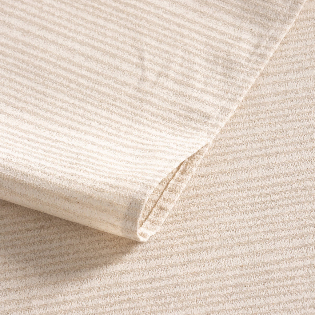 Anelo Jacquard Woven Stain Resistant Tablecloth
