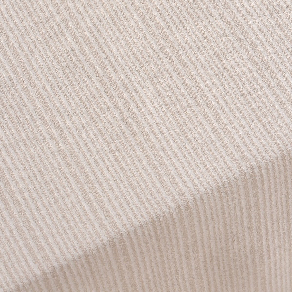 Anelo Jacquard Woven Stain Resistant Tablecloth